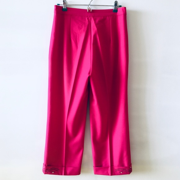 🆕 NWOT 💖 Bright pink capri pants - Picture 2 of 7